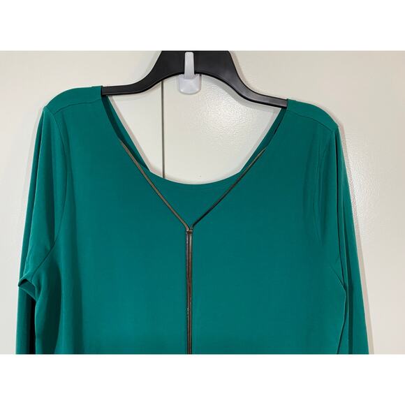 Lane Bryant Green Long Sleeve Tunic with attached Necklace Top Size 14/16 - Picture 2 of 8